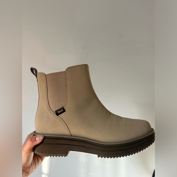 TEVA MIDFORM CHELSEA WOMEN'S ANKLE BOOTS size 8.5 IN SESAME NWOT - Picture 9 of 11